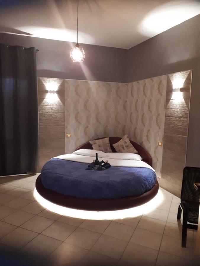 Thaire Resort Castel Volturno Buitenkant foto