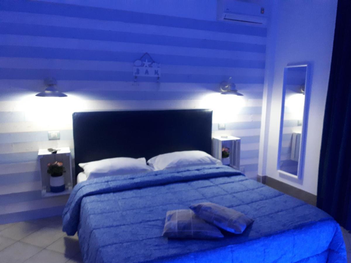 Thaire Resort Castel Volturno Buitenkant foto