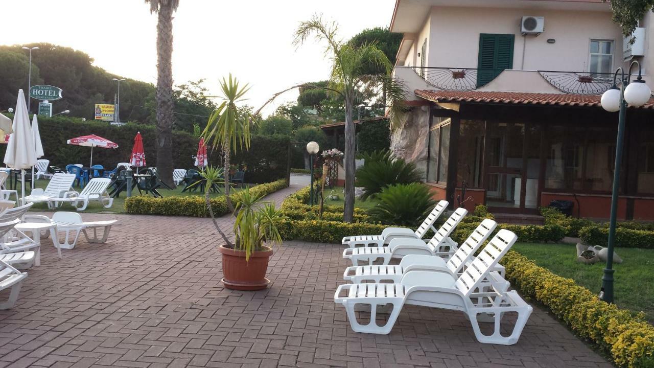 Thaire Resort Castel Volturno Buitenkant foto
