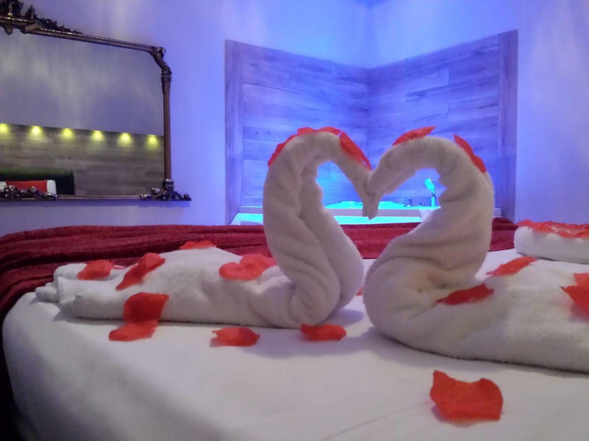 Thaire Resort Castel Volturno Buitenkant foto