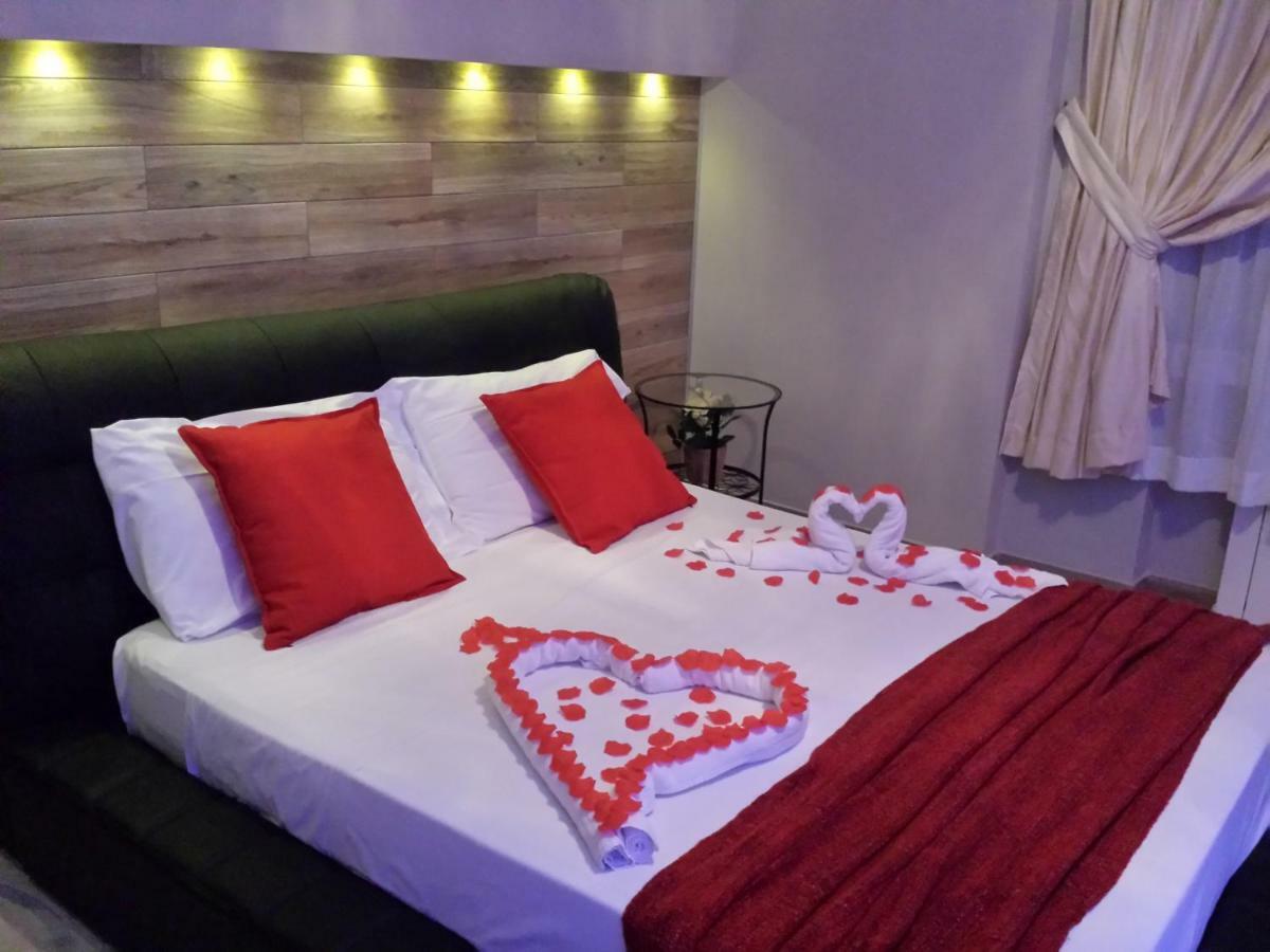 Thaire Resort Castel Volturno Buitenkant foto